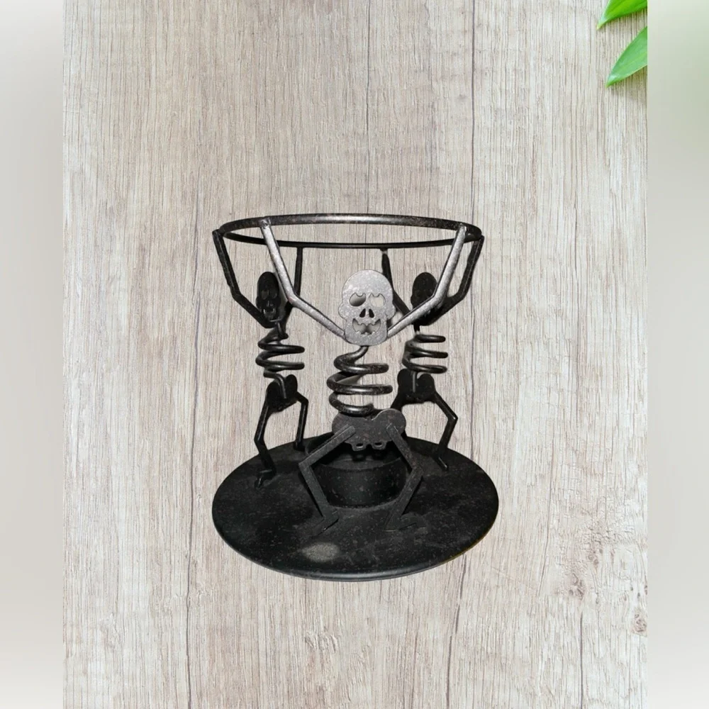 PartyLite Mr. Bones HALLOWEEN Aroma Melts Wax Warmer Retired P8603 Black Metal. - Picture 4 of 16